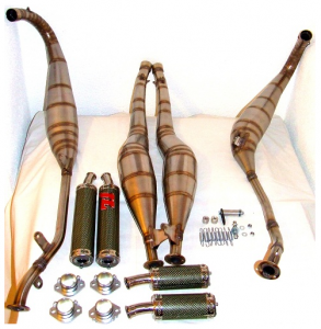 LOMAS SUZUKI RG500 GP Exit Stainless Steel Exhaust with Carbon Fiber Mufflers